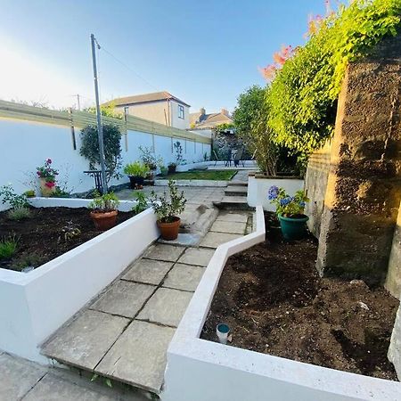 Beautiful 2 Bed End Terrace Victorian Town House Apartment Redruth Bagian luar foto