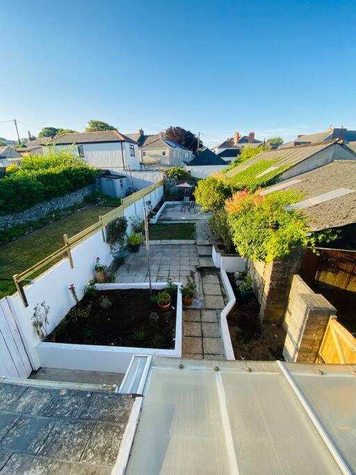 Beautiful 2 Bed End Terrace Victorian Town House Apartment Redruth Bagian luar foto